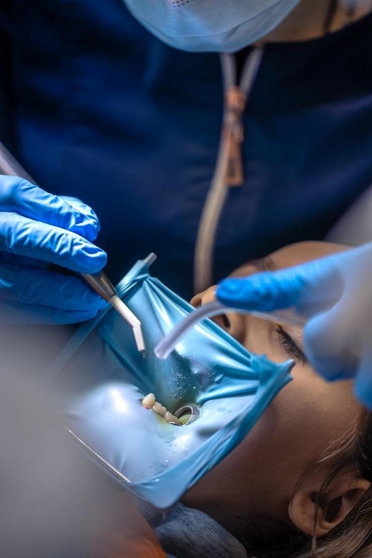 Chirurgické zavedení implantátů
